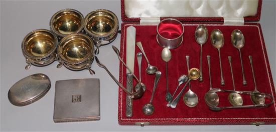 Mixed silver items including a set of four George V salts, Birmingham, 1915, a compact, spoons etc.